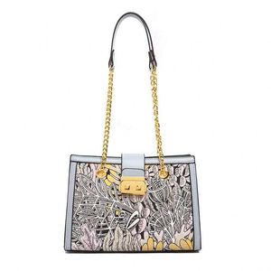 Wholesale New Fashion Hot Sell Handbags Woman <b>Large</b> Leather Bags Lady Design <b>Purses</b> for Girls - Product Image 5
