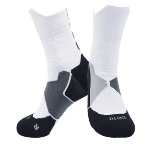 KANGYI en gros équipage athlétique <span class=keywords><strong>course</strong></span> garçons <span class=keywords><strong>Compression</strong></span> Cool logo personnalisé chaussettes de sport - Product Image 2