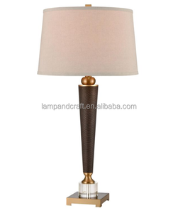 Lámpara de Mesa de Madera con Pantalla de Lino Blanco para el Mercado de EE. UU., Reino Unido y Medio Oriente - Product Image 2