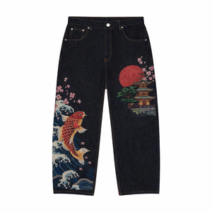 กางเกงยีนส์เดนิมทรงตรงสำหรับผู้ชาย OEM ปักลายปลาคาร์ฟ ซากุระ และลายวัด - Product Image 1