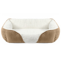 Lit pour animaux de compagnie moderne carré et chaud pour l'hiver avec rembourrage confortable pour chats et chiens
