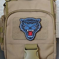 Patch brodé personnalisé tête d'animal Léopard bleu Requin Hyène, à fixation Velcro, insigne tactique de moral pour sac à dos, vêtements et brassard