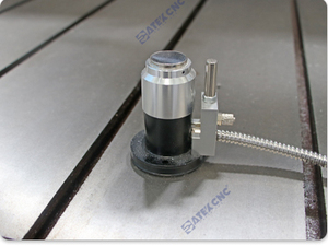 เครื่องกัดโลหะ <span class=keywords><strong>CNC</strong></span> แบบอัตโนมัติพร้อมตัวเรือนที่ปิดสนิทและอุปกรณ์ปรับเครื่องมือเปลี่ยนเครื่องมืออัตโนมัติ - Product Image 5