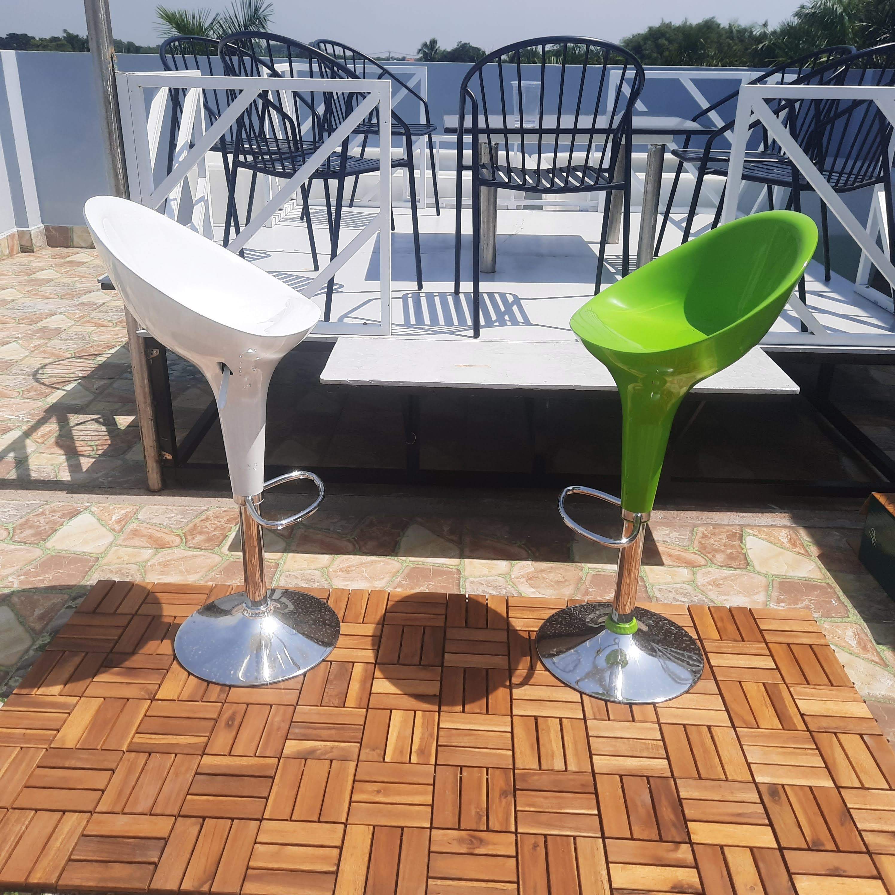 สีน้ำตาล