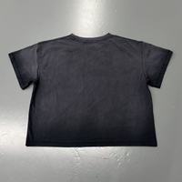 T-shirt personnalisé Kornit DTG gris foncé avec imprimé badge vintage, bords bruts, en coton épais, délavage acide, style streetwear, OEM