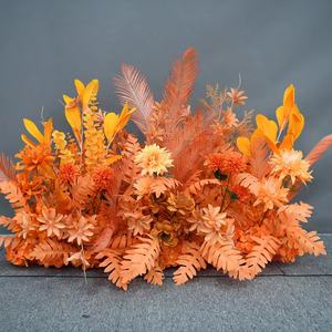 Vente en gros <span class=keywords><strong>2022</strong></span> fleur de guidage artificielle <span class=keywords><strong>rouge</strong></span> chaud pour Arrangement de salle de mariage rangée de fleurs décoratives au sol - Product Image 4