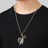 Élégant Hip-Hop Fleur Corps Herbe Corps Lettre Pendentif Personnalité Melon Graine Boucle Cubaine Chaîne Collier Bijoux Lettre Pendentif
