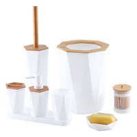 Ensemble d'accessoires de salle de bain en résine pour hôtels et gîtes, modèle T227, option logo personnalisé, comprenant bouteille, porte-brosse à dents et gobelet