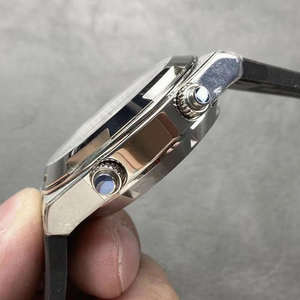 2025 Montre mécanique pour hommes d'affaires décontractés haut de gamme avec fonction chronographe, cadran argenté, bracelet en caoutchouc - Product Image 2