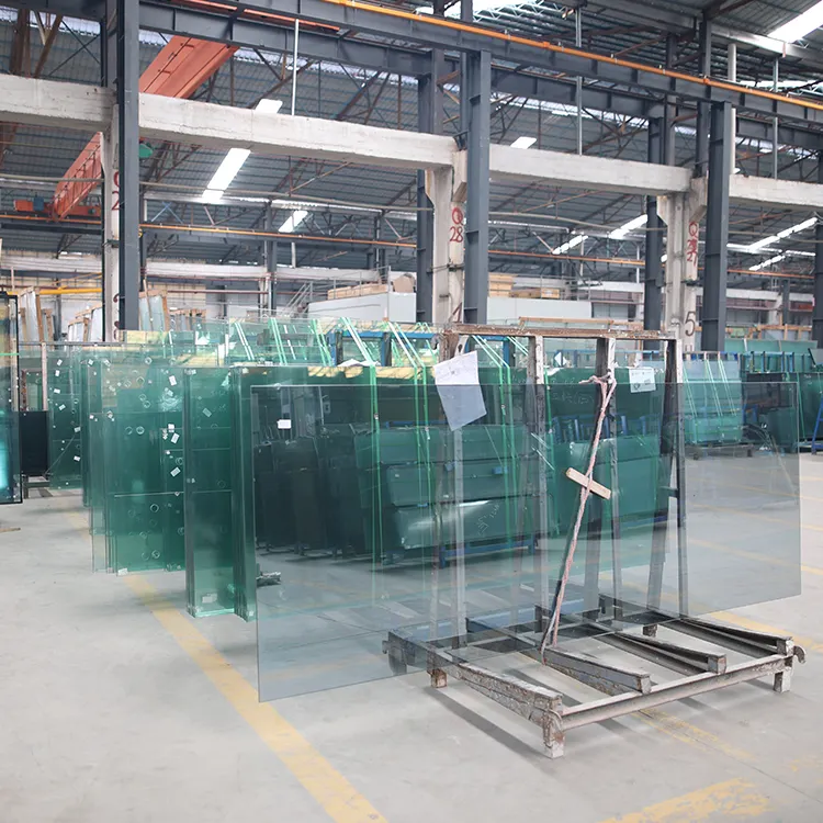 Производители стекла в Китае архитектурное закаленное Закаленное плоское защитное строительное стекло