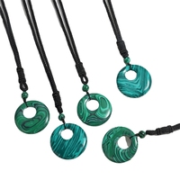 Collier Amulette en Pierre Naturelle Chakra de 40 mm, Cristaux de Guérison, Breloque Donut Porte-Bonheur pour Hommes et Femmes, Idéal pour les Fêtes