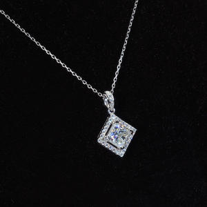 Collier en argent 925 avec diamant moissanite Goldleaf, pendentif carré taille princesse couleur D, pour femme, cadeau - Product Image 4