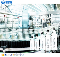 Ligne de production automatique d'eau embouteillée PET de 500ml à 1500ml avec machines d'étiquetage et d'emballage de remplissage par soufflage