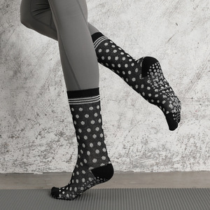 High Quality Spring and Autumn New Cotton Lattice <strong>Socks</strong> Black Unisex Size Yoga Pilates Sports Crew Non-Slip Floor <strong>Socks</strong> - Product Image 2
