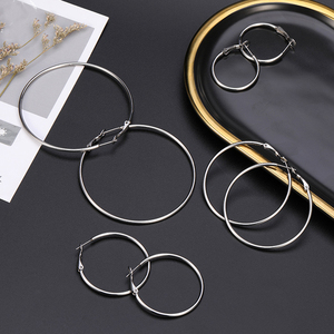 Wholesale Simple Large <strong>Hoop</strong> <strong>Earrings</strong> Classic Stainless Steel Jewelry <strong>Earrings</strong> Gold <strong>Hoop</strong> <strong>Earrings</strong> for Unisex - Product Image 6