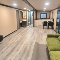 Maison modulaire préfabriquée en conteneur extensible de 40 pieds pour habitation ou bureau