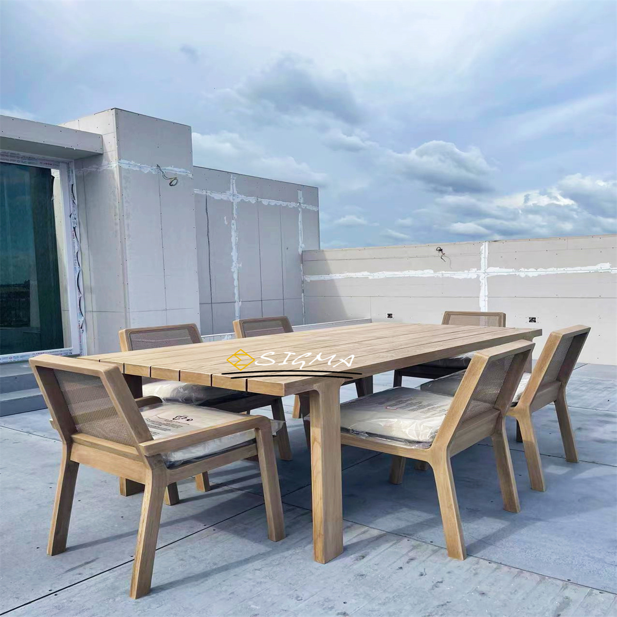 Custom Outdoor Furniture Garden Set High End All Weather Rectangle Dining Table Chairs Outdoor Solid Teak Wooden Chair