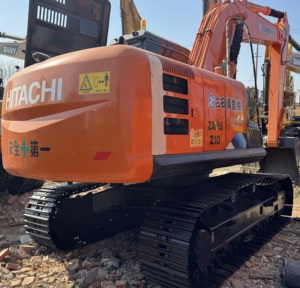 Machine inspectable avant expédition : Excavatrice hydraulique sur chenilles d'occasion Hitachi ZX210 ZX200 ZX240 20 tonnes 21 tonnes, bien entretenue. - Product Image 6