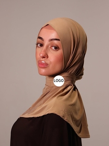 Hijab Istantaneo Lungo in Jersey Liquido, Traspirante ed Elastico con Bottone Nascosto, Sciarpa Etnica alla Moda per Donne - Product Image 1