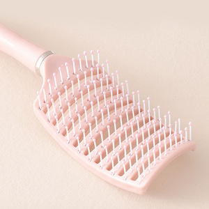 Grande Brosse à Dents Larges Rose pour Cheveux Longs et Bouclés – Outil de Coiffage et de Massage à Domicile - Product Image 2