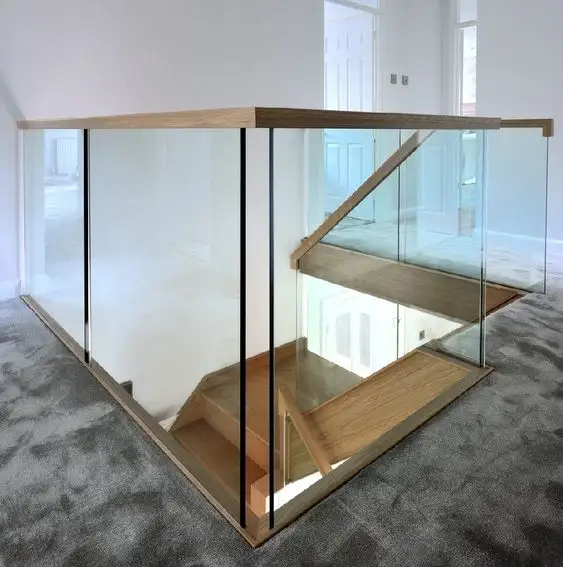 Barandilla de la escalera de madera con vidrio de madera Ss pasamanos barandilla de madera y vidrio barandilla