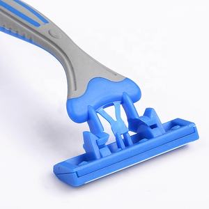 Maquinilla <span class=keywords><strong>de</strong></span> <span class=keywords><strong>Afeitar</strong></span> <span class=keywords><strong>MAX</strong></span> <span class=keywords><strong>de</strong></span> Gran Venta en Rusia y Kazajistán, Fabricante, Blíster, <span class=keywords><strong>3</strong></span> Hojas, Cuchilla <span class=keywords><strong>de</strong></span> <span class=keywords><strong>Afeitar</strong></span> Recta, Segura y Desechable para Hombres - Product Image 3