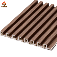 Panneau mural intérieur WPC 150*20mm en composite bois-plastique, très demandé, pour la décoration intérieure de maisons et d'hôtels