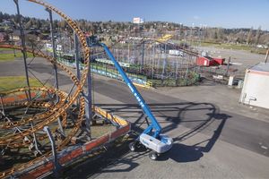 Новая самоходная дизельная подъемная платформа Genie S 125 с телескопической стрелой, максимальная высота подъема 38,1 м, вылет стрелы 15,48 м - Product Image 3