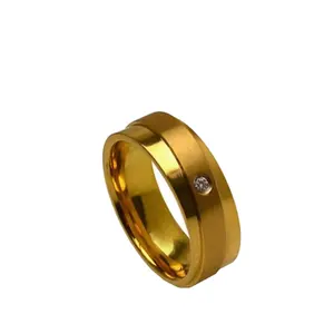 แหวนไทเทเนียมประดับโมเสคขนาดเล็กสำหรับคู่รักผู้หญิงผู้ชายแหวนหมั้นสีทองเครื่องประดับเพชร VVS Lab