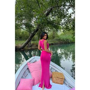 Conjunto de Vestidos Casuales Color Fucsia con Detalle Fruncido - Product Image 1