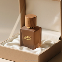 Certification de qualité parfum 50ml bouteille chaud or estampage givré bouteille de parfum boîte d'emballage bouchon en bois pour bouteilles de parfum