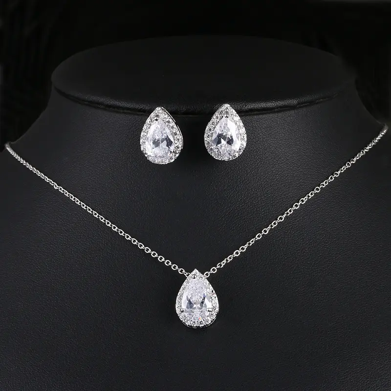 2022 Hot Sale 18k Gold Plated Sparkle Crystal Fine Jewelry Jewelry Sets Water Drop Pendant Zirconia Jewelry Set for Wedding