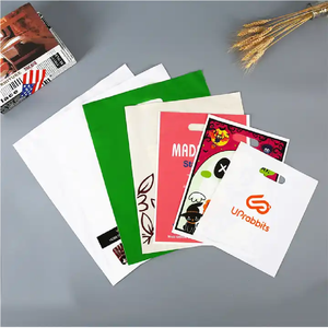 Bolsas de plástico de refuerzo lateral LDPE HDPE personalizables Impresión offset grande Mejor promoción Embalaje de medicina OEM Fabricante de Vietnam - Product Image 5