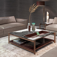 Table basse ronde gigogne en marbre et cuir avec base en bois massif pour salon, villa, appartement, studio, meuble décoratif avec tabouret