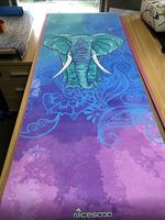Tapis de yoga en caoutchouc naturel et microfibre, personnalisable avec logo, en tissu suédé écologique, pour l'entraînement en salle de sport (vente en gros)
