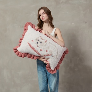 Fundas de Almohada Tejidas Suaves y Acogedoras, Desbloquean Momentos de Relajación en Casa, Tan Suaves que Derretirán Tu Corazón, Súper Curativas, Siempre con Usted - Product Image 1