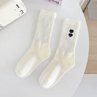 Chaussettes tendance, chaussettes de sport à double cœur assorties à des collants de requin, chaussettes pour femmes