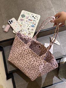 <span class=keywords><strong>Borsa</strong></span> Tote alla Moda per Donne, Formato Oversize in Tela con Stampa Leopardata e Mini Illustrazione di Gatto, Struttura Morbida e Massimo Spazio - Product Image 5