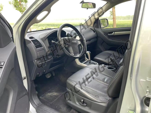 <span class=keywords><strong>D</strong></span>-<span class=keywords><strong>Max</strong></span> <span class=keywords><strong>4</strong></span>*<span class=keywords><strong>4</strong></span>รถกระบะสีเดิมเครื่องยนต์ AWD Drive King <span class=keywords><strong>มือ</strong></span><span class=keywords><strong>สอง</strong></span>ใช้รถกระบะหนังเบาะ R20ยางขนาดเข้ม - Product Image 3