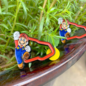 Pin para Sombrero de Metal Lacado Mario, Aleación, 16 mm, Redondo, Uso General - Product Image 2