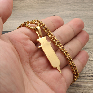 Collier à pendentif seringue en or à la mode, chaîne en alliage de zinc pour hommes, femmes, étudiants, couples, bijoux tendance - Product Image 4