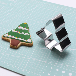 Chine Vente en gros OEM Arrivée Fournisseur doré Arbre de Noël Métal <span class=keywords><strong>cuir</strong></span> <span class=keywords><strong>Emporte</strong></span>-pièce Moule à biscuits - Product Image 3