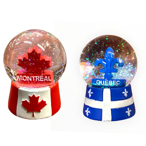 Globo de nieve en miniatura personalizado, oso de alce, figuritas de animales para decoración del hogar, Canadá, Alaska, Suecia, regalo, globo de nieve de resina de cristal a la venta - Product Image 5
