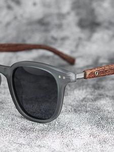 Gafas de Sol de Diseño Vintage con Montura Grande Color Verde Azulado para Hombre y Mujer, Protección UV400, con Textura de Madera y Material de PC, Venta al Por Mayor - Product Image 5