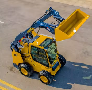 Cargadora de Ruedas y Minicargadora Usada con Capacidad de Cucharón de 0.6 CBM, Peso de la Máquina de 3.68 Toneladas, Modelo XC7-SR12, Alta Eficiencia Operativa - Product Image 5