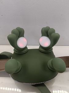 Masajeador de cuello y hombros Shiatsu inalámbrico manos libres de nuevo estilo Jinboyang con función relajante de calor de amasado de tejido profundo - Product Image 5