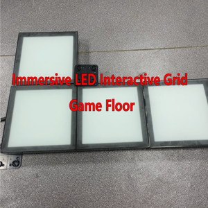 Parc de trampolines éducatif interactif immersif en plastique et métal avec LED pour les écoles maternelles et les centres commerciaux, intérieur et extérieur - Product Image 3