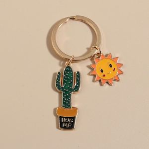 Porte-clés en émail mignon en forme de cactus soleil 'Allez-moi chercher' – Cadeau pour les amoureuses des plantes et des fleurs, pour femmes et filles - Product Image 4