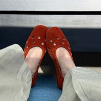 Chaussures pour femmes en cuir véritable personnalisées, originales, faites à la main, en peau de mouton, avec trou à la pointe, légères, à talon carré creux