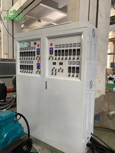 La palette de rétrécissement de 1200mm couvre la machine de film soufflé par co-extrusion à trois couches - Product Image 2